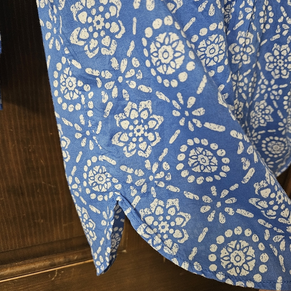 Talbots Women's Patterned Button Up Blouse Size XL Pleated Blue White 3/4 Sleeve - Picture 8 of 12